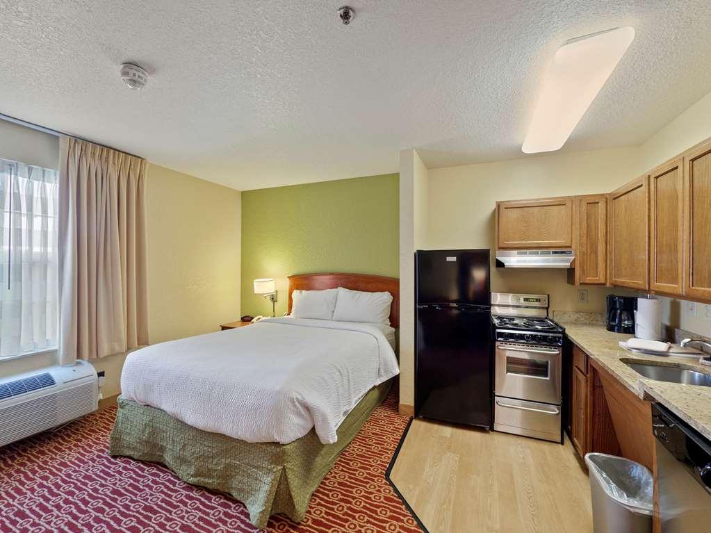 Hotel Extended America - - Dulles