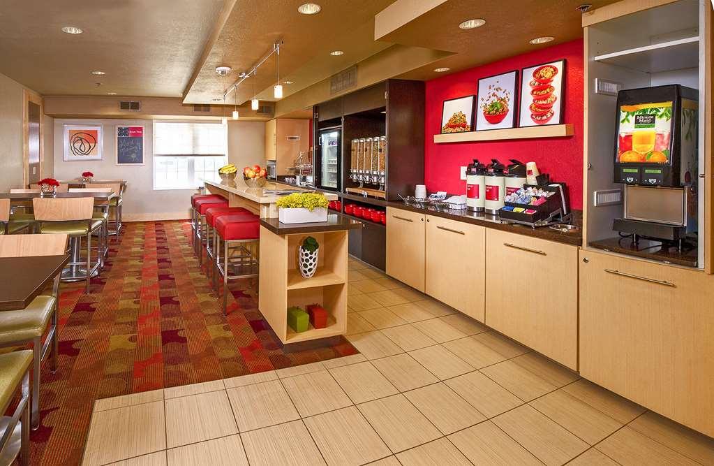 Extended America - - Dulles Chantilly