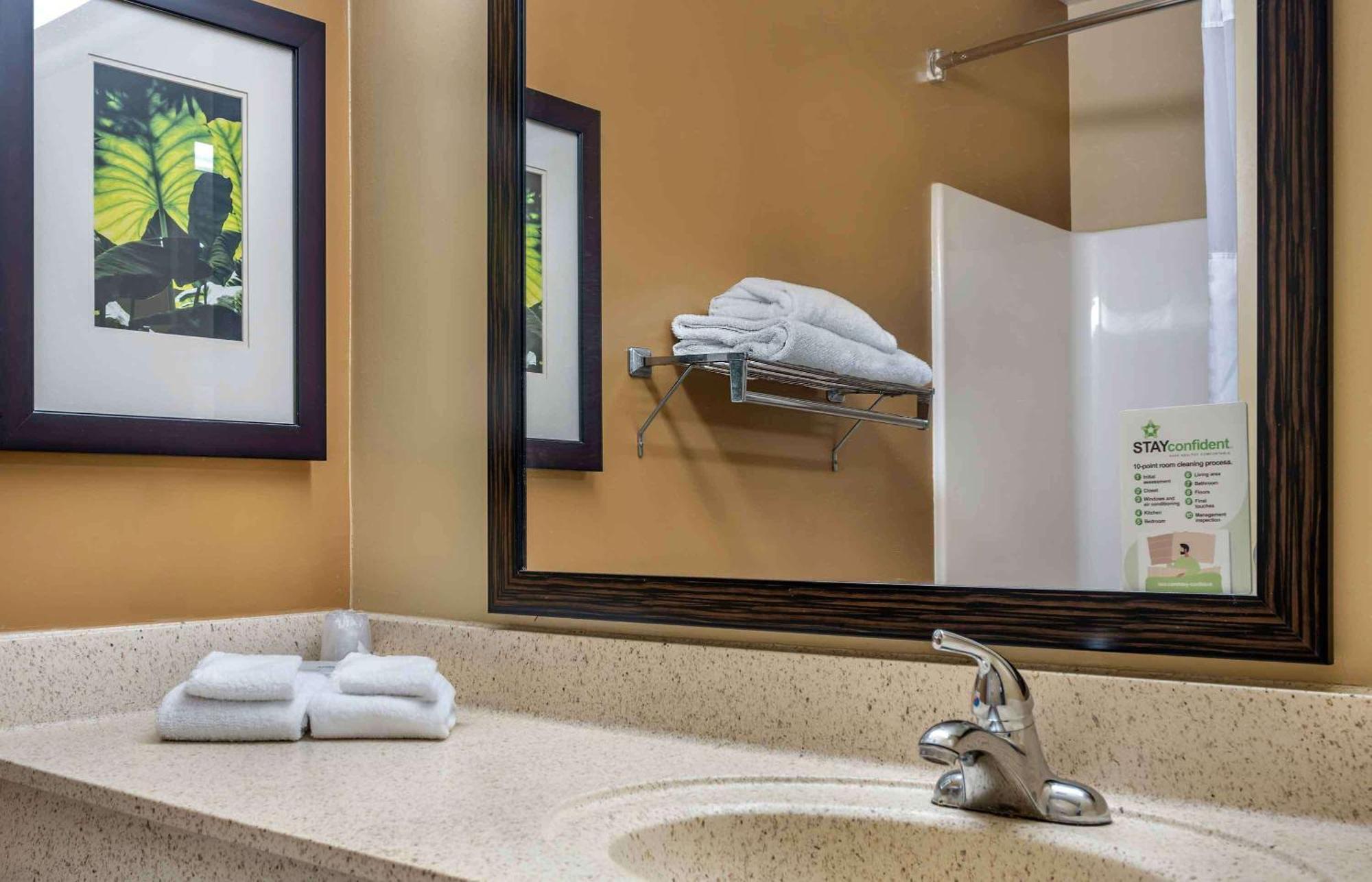 Hotel Extended America - - Dulles